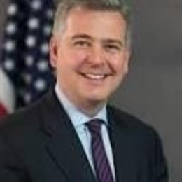 市场预测:智能驾驶加速发展,预计到2027年全球大算力芯片市场份额将达57%