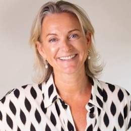 美联储的缩表进程正遭遇重大挑战。1月政策会议记录显示，决策者们对缩表与联邦债务上限之间的冲突感到忧虑。这一情况不仅扰乱了市场对缩表路径的预期，还使美联储在实施量化紧缩（QT）时面临困境。