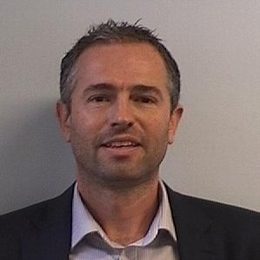 一名代表表示 OPEC 将继续实施 4 月份的增产计划，导致美油和布伦特油价短期内下跌，日内跌幅超过 1.5%。当前价格分别为 68.56 美元/桶和 71.81 美元/桶。